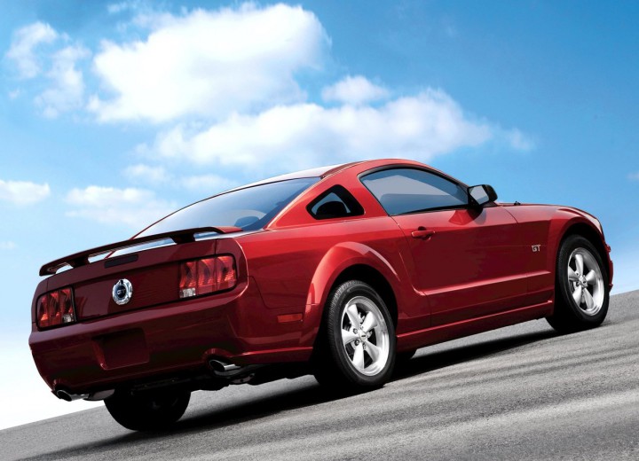 Technische Daten und Spezifikationen für Ford Mustang V - picture 4