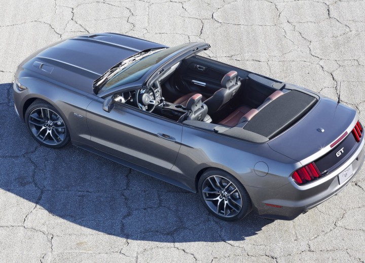 Technical specifications and characteristics for【Ford Mustang VI Cabriolet】 - picture 3