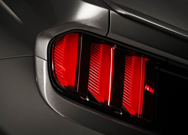 Technical specifications and characteristics for【Ford Mustang VI Cabriolet】 - picture 5