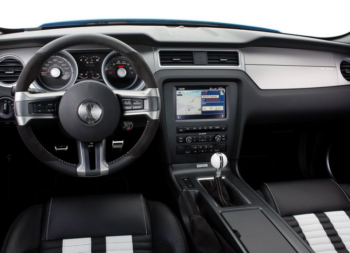 Technische Daten und Spezifikationen für Ford Shelby GT 500 Cabrio - picture 3