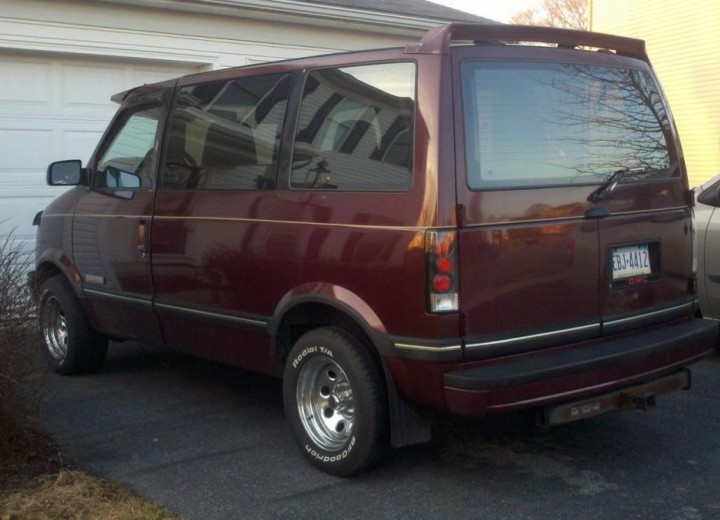 Technical specifications and characteristics for【GMC Safari Cargo】 - picture 2