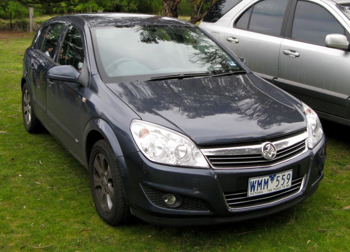 Технические характеристики о Holden Astra Hatchback - picture 1
