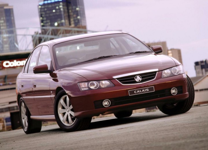 Technical specifications and characteristics for【Holden Calais (VT)】 - picture 3