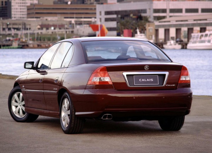 Technical specifications and characteristics for【Holden Calais (VT)】 - picture 6