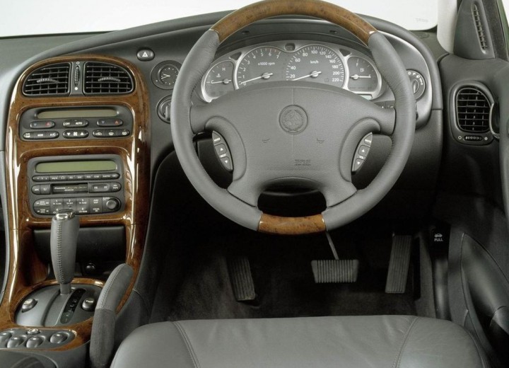 Technical specifications and characteristics for【Holden Caprice (VH)】 - picture 4
