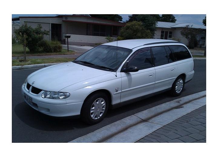 Технические характеристики о Holden Commodore Wagon (VT) - picture 2