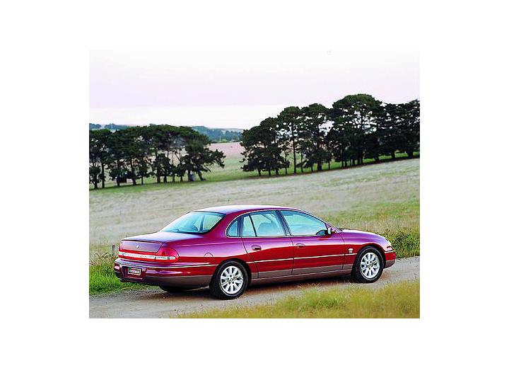 Technical specifications and characteristics for【Holden Statesmann (VH)】 - picture 3