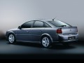 Технические характеристики о Holden Vectra Hatcback (B) - picture 2