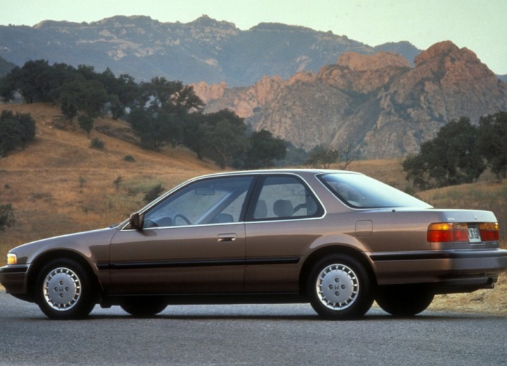 Technical specifications and characteristics for【Honda Accord IV Coupe (CC1)】 - picture 2