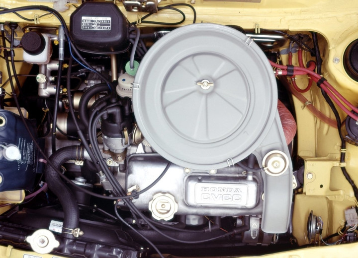 Technical specifications and characteristics for【Honda Civic  Hatchback I】 - picture 3