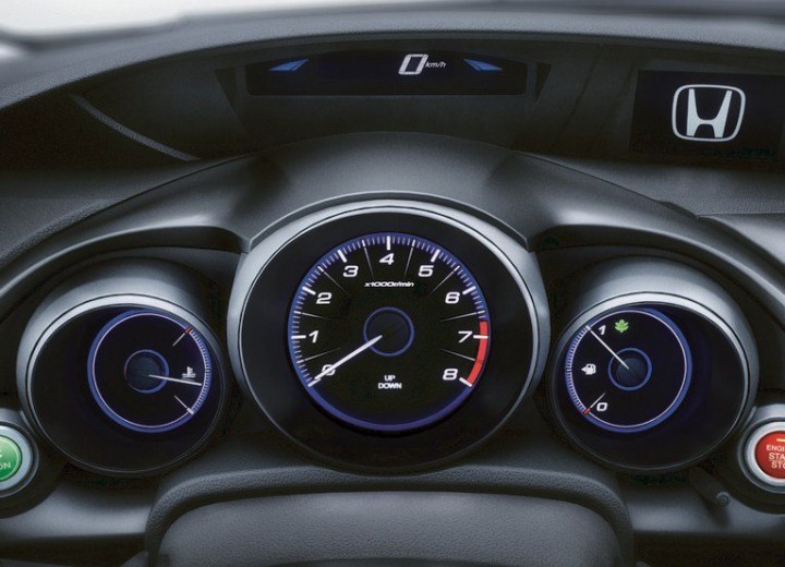 Caractéristiques techniques de Honda Civic IX - picture 4