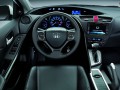 Caractéristiques techniques de Honda Civic IX - picture 3