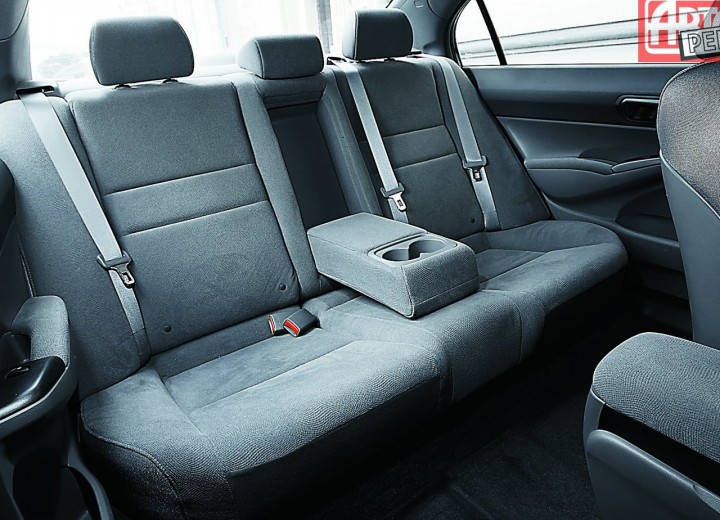 Caractéristiques techniques de Honda Civic VIII sedan - picture 11