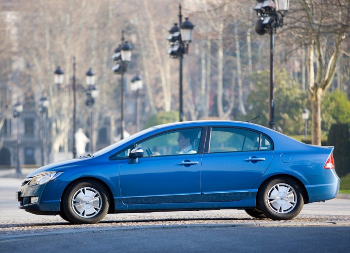Caractéristiques techniques de Honda Civic VIII sedan - picture 3