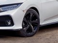 Especificaciones técnicas de Honda Civic X - picture 12