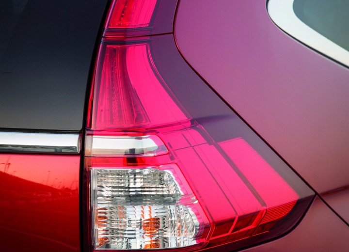 Технически характеристики за Honda CR-V IV Restyling - picture 22