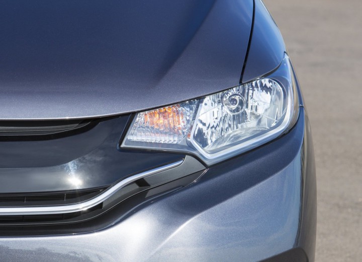 Technical specifications and characteristics for【Honda FIT III】 - picture 18