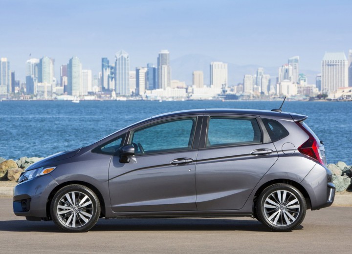 Technical specifications and characteristics for【Honda FIT III】 - picture 3