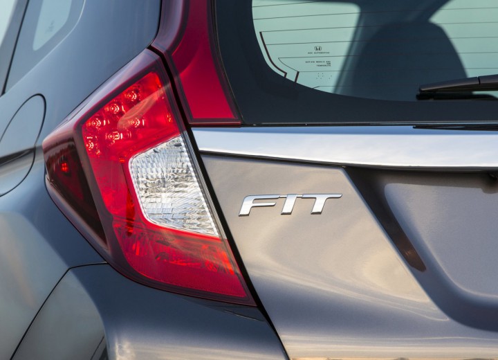 Technical specifications and characteristics for【Honda FIT III】 - picture 16