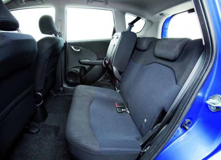 Technical specifications and characteristics for【Honda Jazz II Restyling】 - picture 14