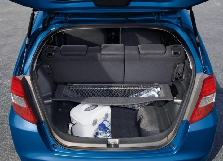 Technical specifications and characteristics for【Honda Jazz II Restyling】 - picture 13