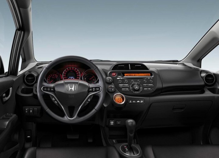 Technical specifications and characteristics for【Honda Jazz II Restyling】 - picture 6