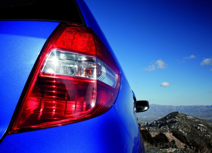 Technical specifications and characteristics for【Honda Jazz II Restyling】 - picture 12