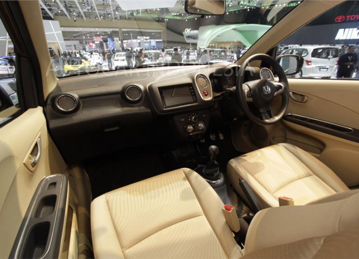 Technische Daten und Spezifikationen für Honda Mobilio (GA-IV) - picture 4