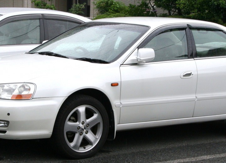 Technical specifications and characteristics for【Honda Saber (UA4)】 - picture 2