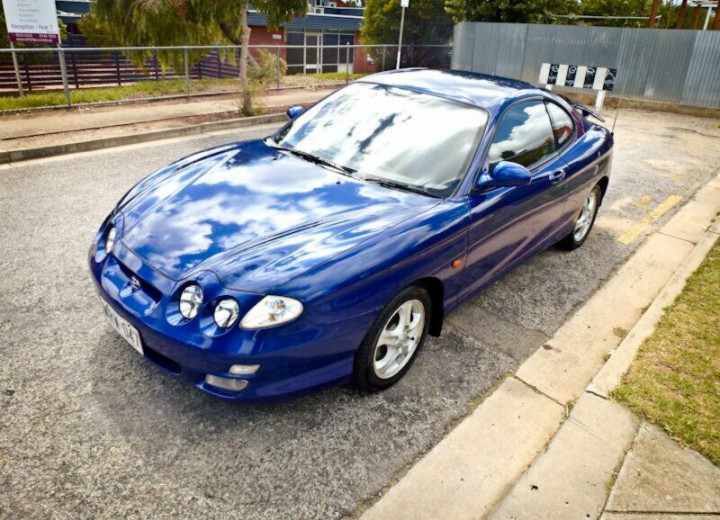 Especificaciones técnicas de Hyundai Coupe II (RD) - picture 2