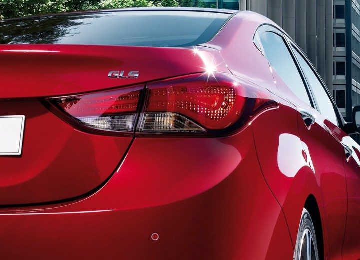 Especificaciones técnicas de Hyundai Elantra V Restyling - picture 6