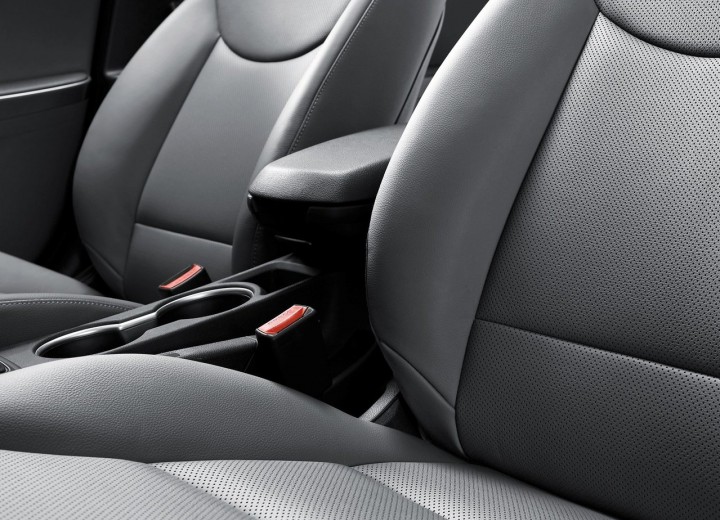 Especificaciones técnicas de Hyundai Elantra V Restyling - picture 10