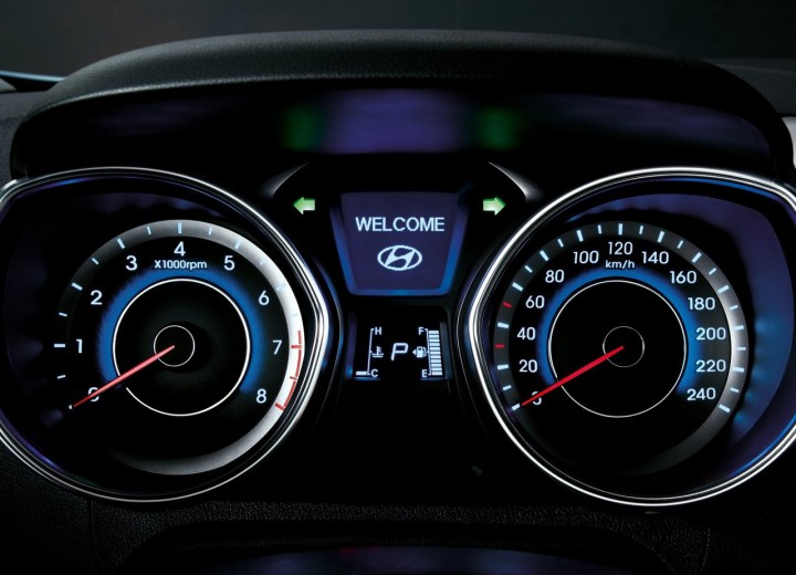 Especificaciones técnicas de Hyundai Elantra V - picture 7