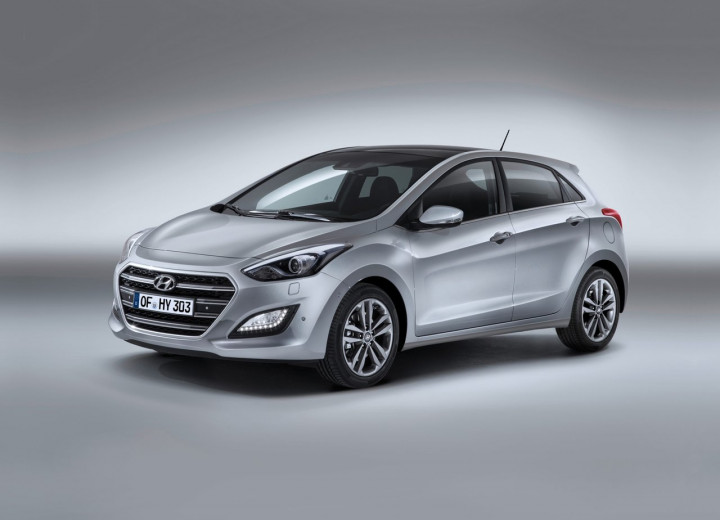 Technical specifications and characteristics for【Hyundai i30 II Restyling】 - picture 1