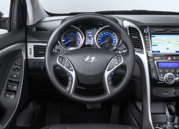 Technical specifications and characteristics for【Hyundai i30 II Restyling】 - picture 5