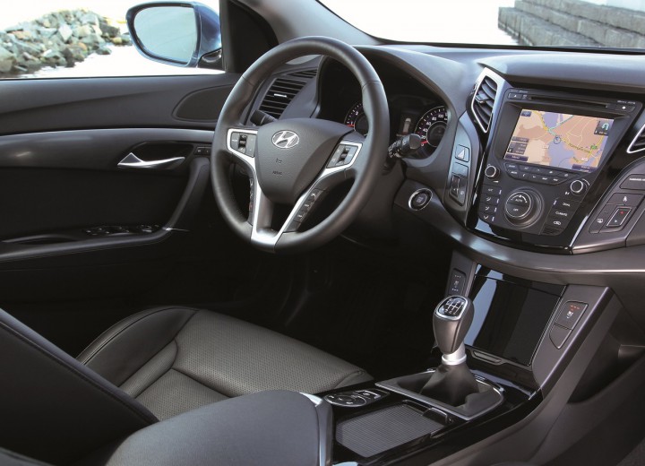 Технические характеристики о Hyundai i40 I CW - picture 8