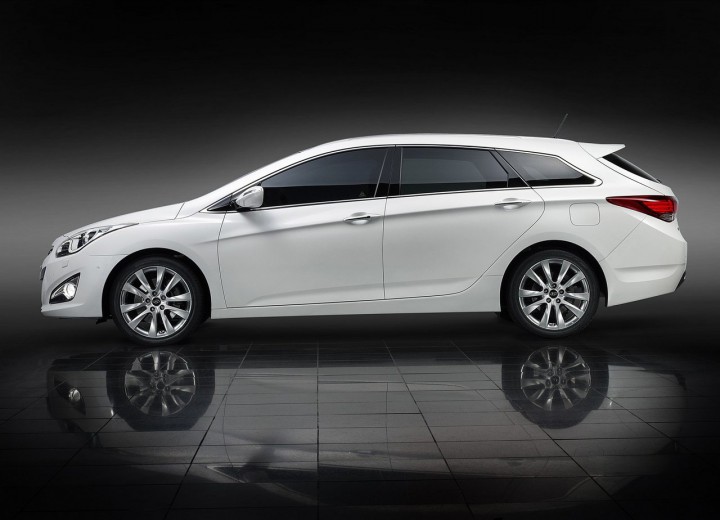 Технические характеристики о Hyundai i40 I CW - picture 2