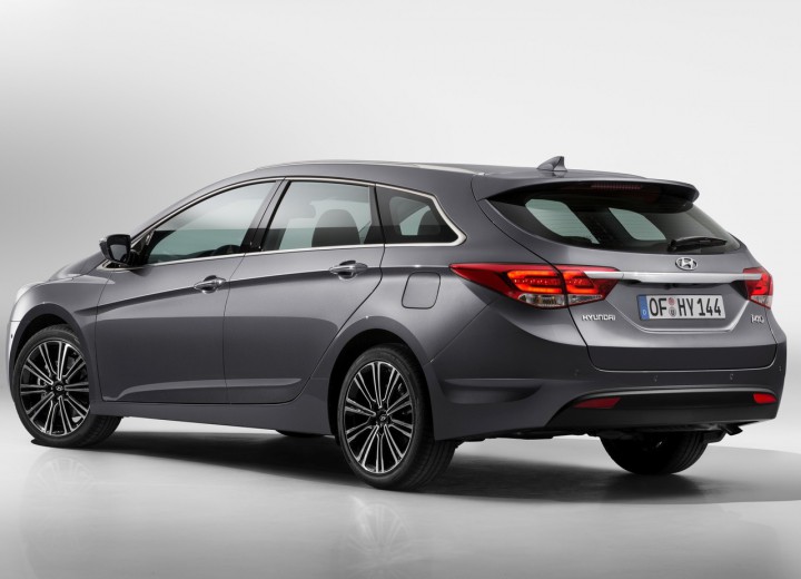 Technical specifications and characteristics for【Hyundai i40 I Restyling CW】 - picture 3