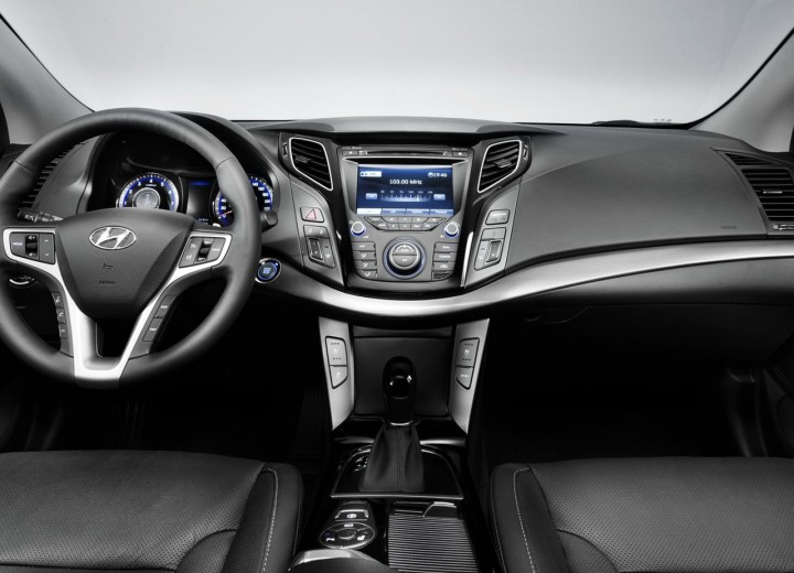 Технически характеристики за Hyundai i40 I - picture 7