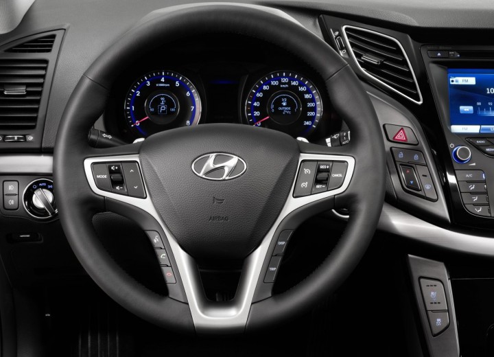 Технически характеристики за Hyundai i40 I - picture 9