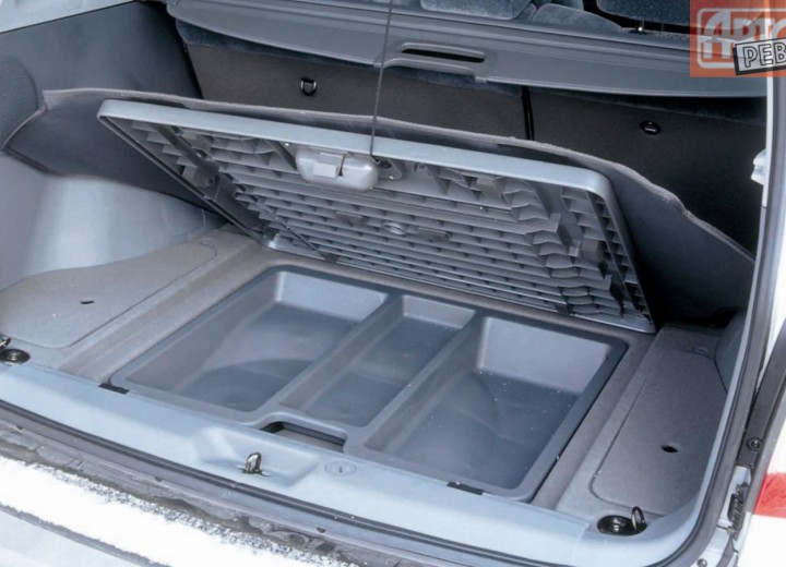 Технические характеристики о Hyundai Santa Fe I - picture 12