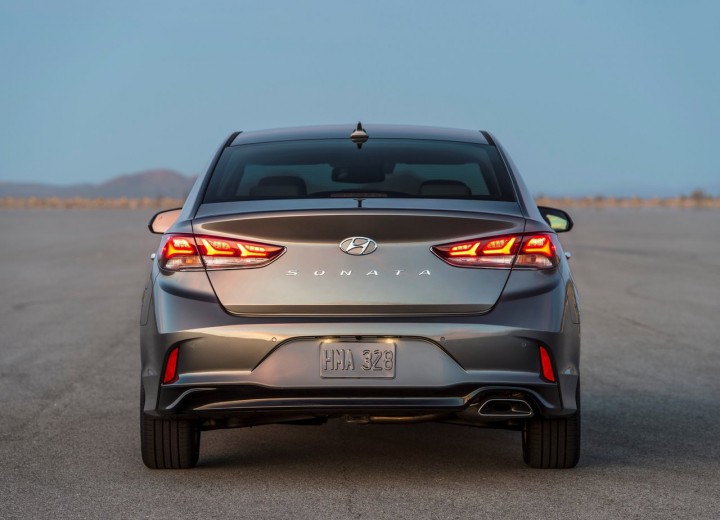 Technische Daten und Spezifikationen für Hyundai Sonata VI Restyling - picture 5
