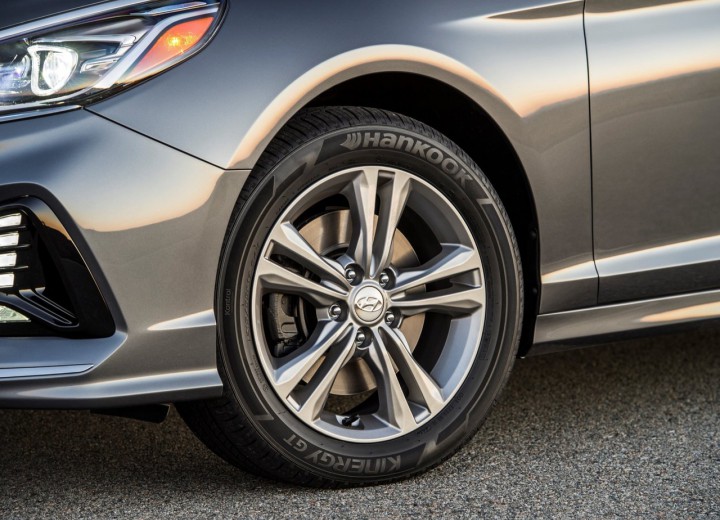Technische Daten und Spezifikationen für Hyundai Sonata VI Restyling - picture 11