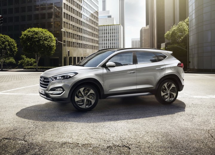 Technical specifications and characteristics for【Hyundai Tucson III】 - picture 2