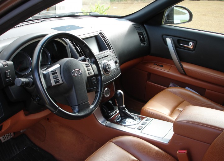 Технически характеристики за Infiniti FX45 - picture 3