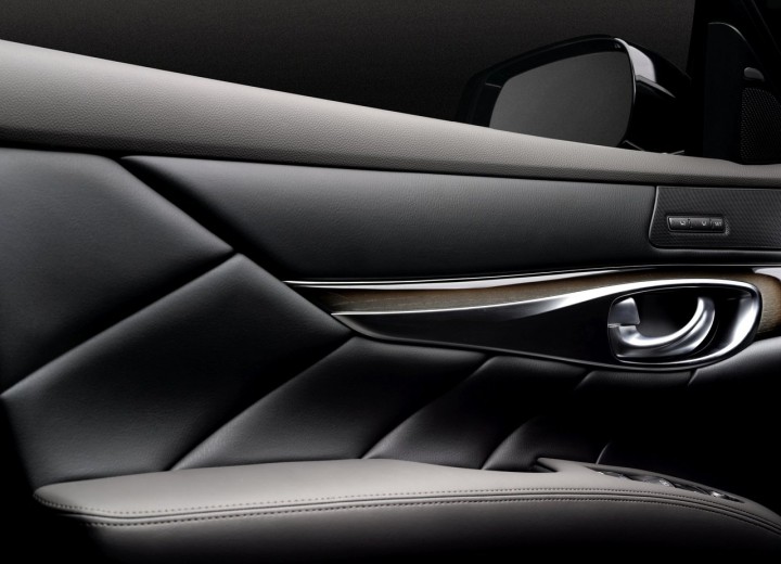 Especificaciones técnicas de Infiniti Q70 Restyling - picture 11