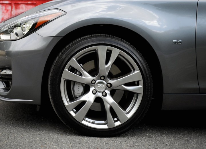 Especificaciones técnicas de Infiniti Q70 Restyling - picture 15