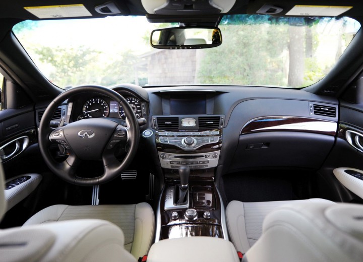 Especificaciones técnicas de Infiniti Q70 Restyling - picture 7