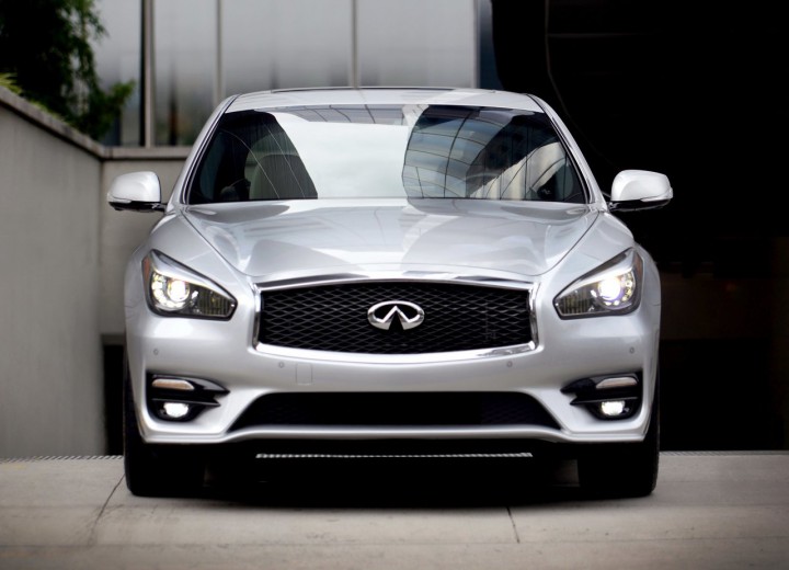 Especificaciones técnicas de Infiniti Q70 Restyling - picture 2