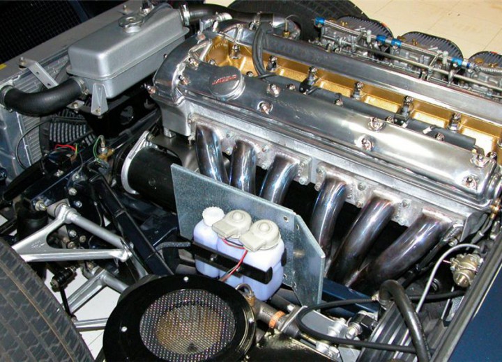 Technical specifications and characteristics for【Jaguar E-type Convertible】 - picture 6